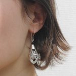 Boucles d'oreilles feuille de toile - onyx, cristal de roche, Argent Bijoux contemporains Garance BRIN